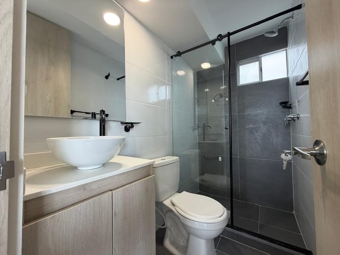 Apartamento de 2 alcobas en arriendo en San Pedro, Madrid, 52 m² · foto 17 de 19