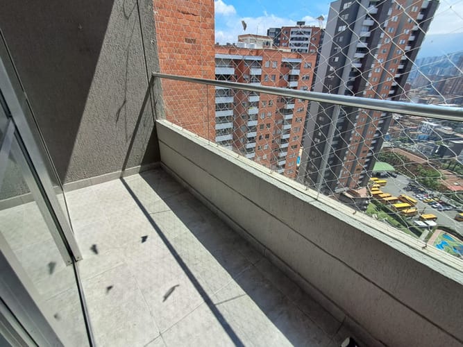 Apartamento de 3 alcobas en arriendo en Monteazul, Sabaneta, 76 m² · foto 2 de 20