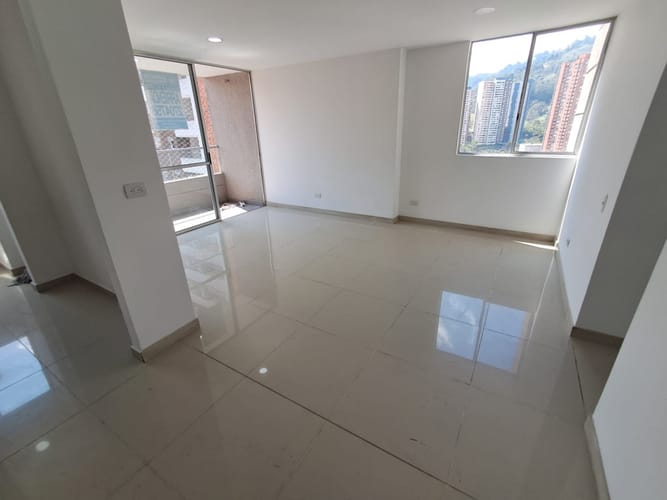 Apartamento de 3 alcobas en arriendo en Monteazul, Sabaneta, 76 m² · foto 6 de 20