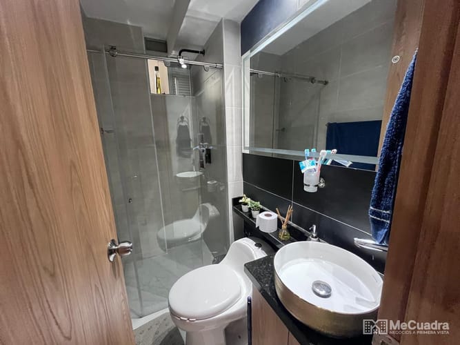 Apartamento de 2 alcobas en venta en Quebrada La Iglesia Ii, Bucaramanga, 59 m² · foto 9 de 24