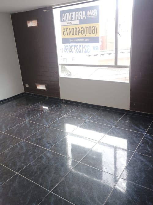 Apartamento de 2 alcobas en arriendo en San Isidro, Soacha, 40 m² · foto 1 de 9