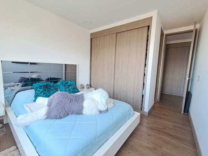 Apartamento de 3 alcobas en venta en El Castillo, Medellín, 138 m² · foto 14 de 24