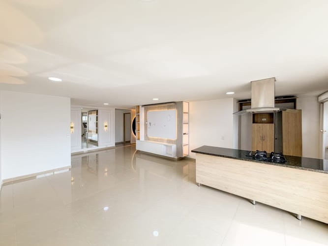 Apartamento de 3 alcobas en arriendo en Lorena, Medellín, 105 m² · foto 7 de 24