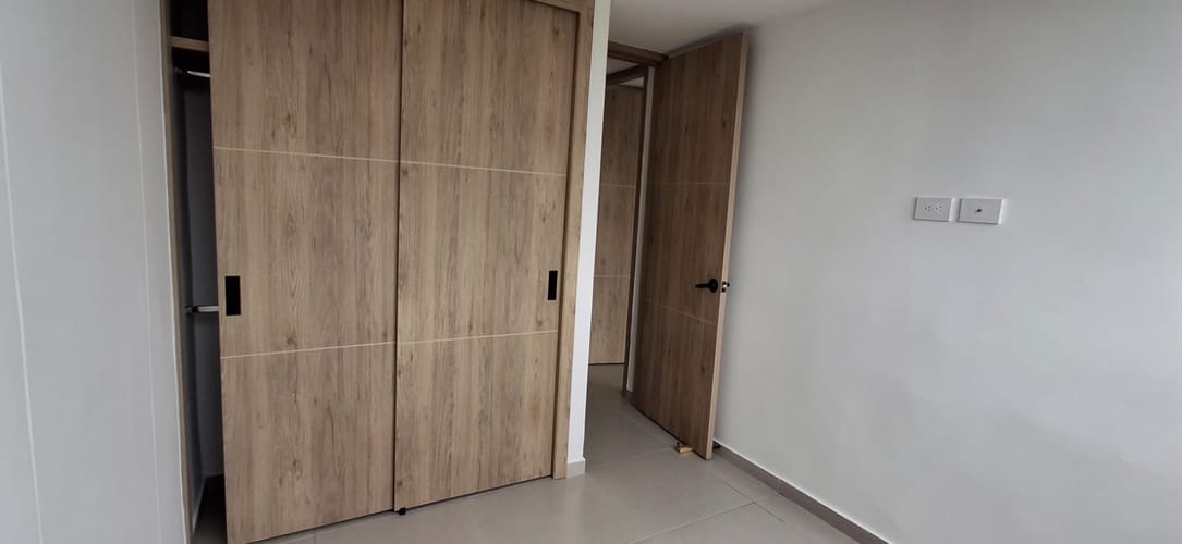 Apartamento de 3 alcobas en arriendo en Versalles, Floridablanca, 75 m² · foto 7 de 21