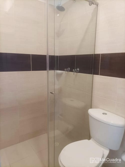 Apartamento de 3 alcobas en venta en El Consuelo, Girón, 59 m² · foto 9 de 10