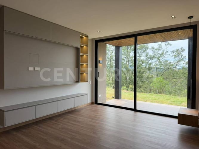 Casa de 3 alcobas en venta en Pantanillo, El Retiro, 261 m² · foto 4 de 15