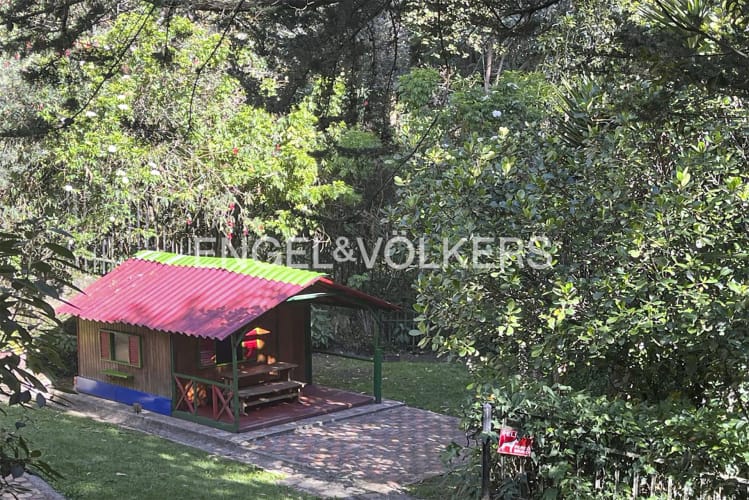 Apartamento de 3 alcobas en venta en Los Rosales, Bogotá, 194 m² · foto 17 de 19