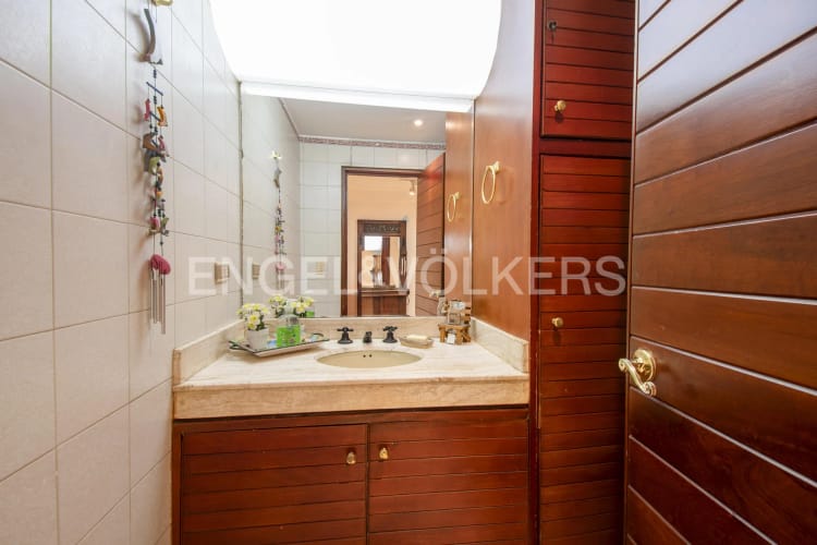 Apartamento de 3 alcobas en venta en Los Rosales, Bogotá, 194 m² · foto 5 de 19