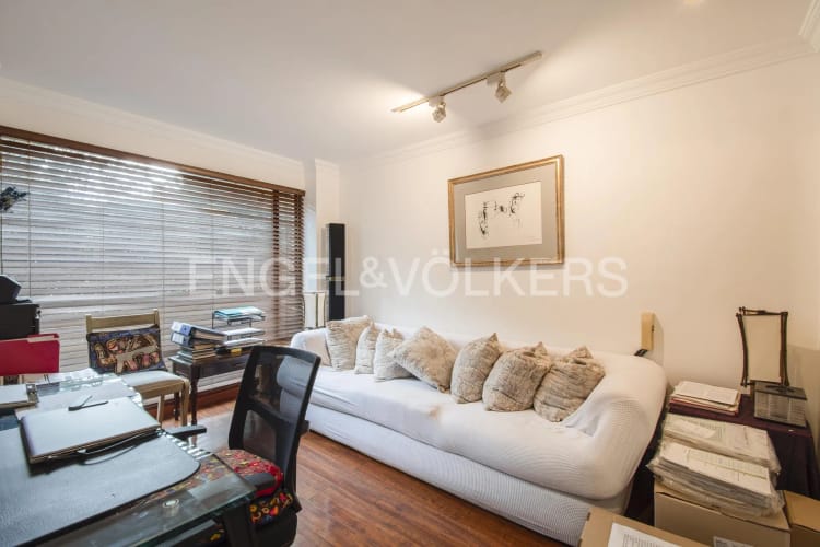Apartamento de 3 alcobas en venta en Los Rosales, Bogotá, 194 m² · foto 3 de 19