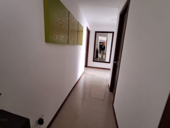 Apartamento de 3 alcobas en arriendo en Laureles, Medellín, 130 m² · foto 9 de 20