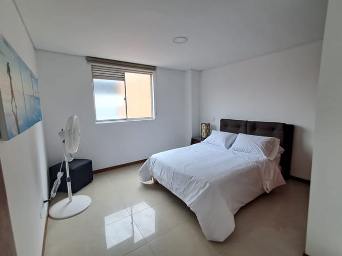 Apartamento de 3 alcobas en arriendo en Laureles, Medellín, 130 m² · foto 14 de 20