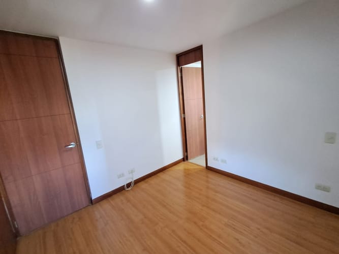 Apartamento de 3 alcobas en arriendo en El Diamante No. 2, Medellín, 155 m² · foto 15 de 24