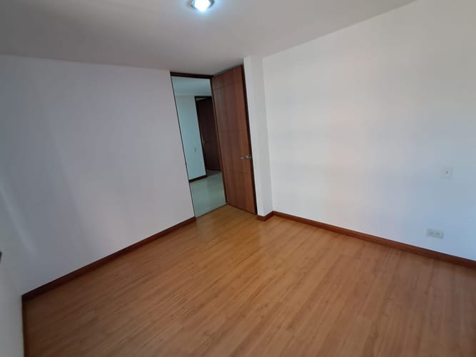 Apartamento de 3 alcobas en arriendo en El Diamante No. 2, Medellín, 155 m² · foto 17 de 24
