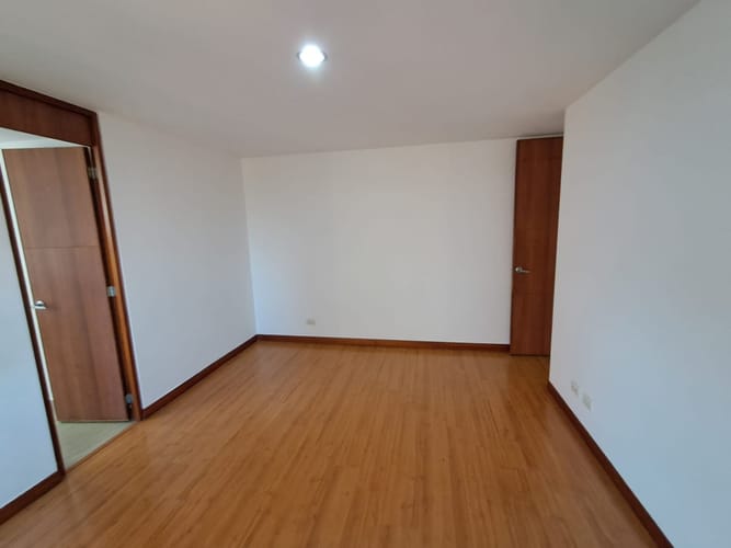 Apartamento de 3 alcobas en arriendo en El Diamante No. 2, Medellín, 155 m² · foto 21 de 24
