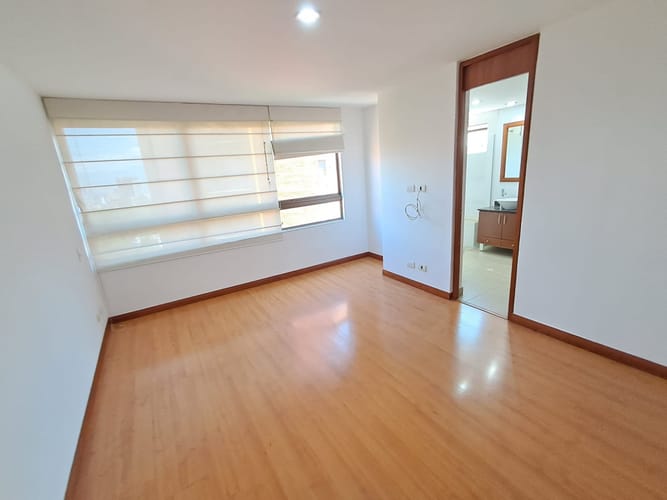 Apartamento de 3 alcobas en arriendo en El Diamante No. 2, Medellín, 155 m² · foto 22 de 24