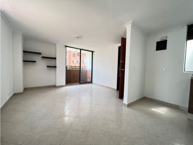 Apartamento de 3 alcobas en arriendo en El Portal, Envigado, 81 m² · foto 2 de 10