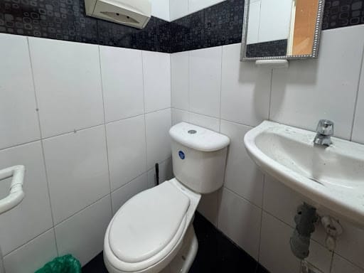 Local en arriendo en La Paz, Envigado, 45 m² · foto 3 de 6