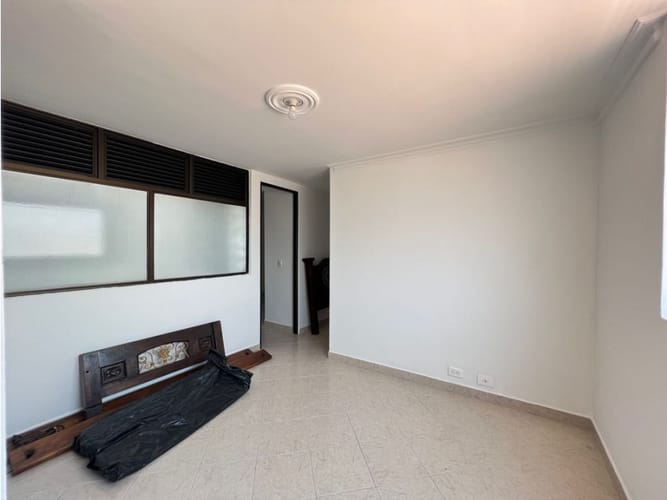 Apartamento de 3 alcobas en arriendo en El Portal, Envigado, 81 m² · foto 6 de 10