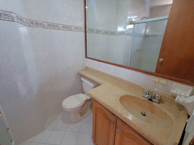 Apartamento de 3 alcobas en arriendo en La Castellana, Medellín, 105 m² · foto 10 de 21