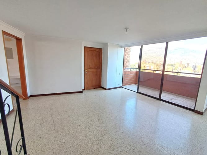Apartamento de 3 alcobas en arriendo en La Castellana, Medellín, 105 m² · foto 13 de 21