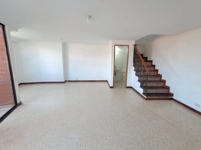 Apartamento de 3 alcobas en arriendo en La Castellana, Medellín, 105 m² · foto 15 de 21