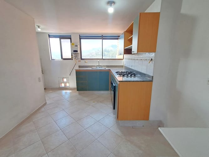 Apartamento de 3 alcobas en arriendo en La Castellana, Medellín, 105 m² · foto 17 de 21