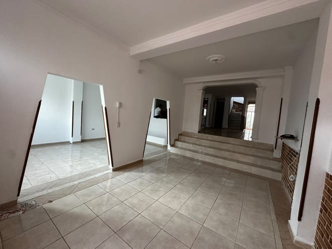 Casa de 5 alcobas en arriendo en Urbanizacion Diamante Ii Etapa, Bucaramanga, 165 m² · foto 2 de 21