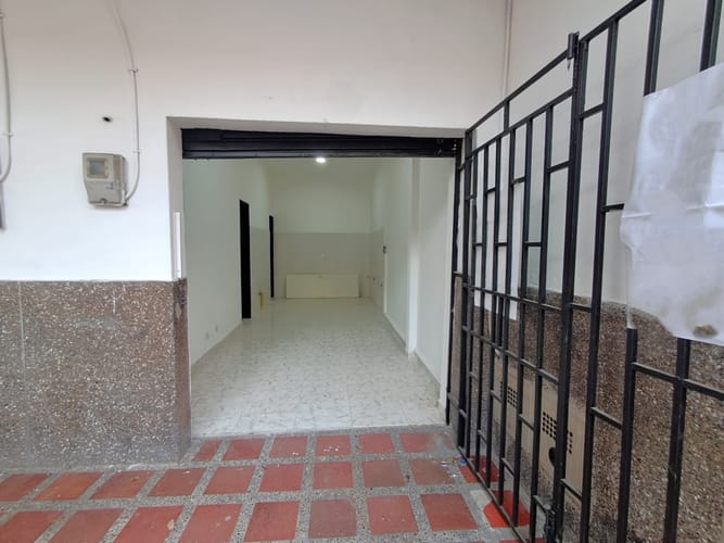 Local en arriendo en Belén, Medellín, 25 m² · foto 3 de 12