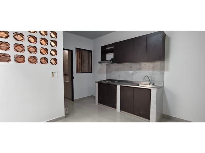 Apartamento de 2 alcobas en arriendo en La Castellana, Medellín, 50 m² · foto 2 de 7