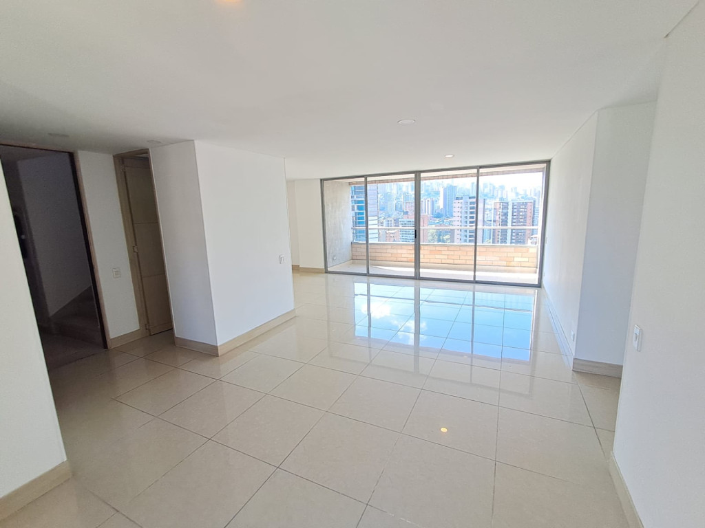 Apartamento en Arriendo en Castropol, Medellín