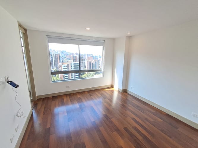 Apartamento de 3 alcobas en arriendo en Castropol, Medellín, 130 m² · foto 17 de 21