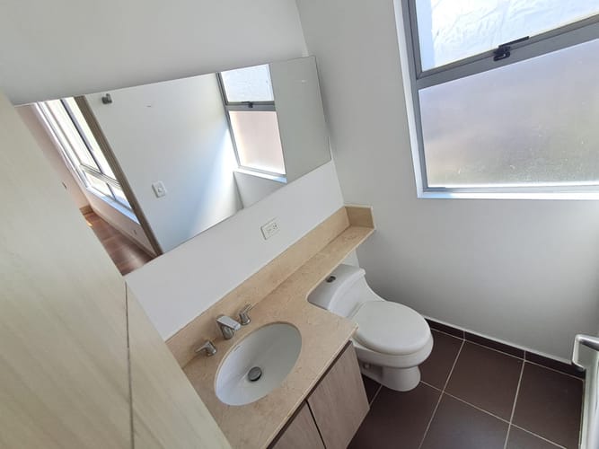 Apartamento de 3 alcobas en arriendo en Castropol, Medellín, 130 m² · foto 19 de 21