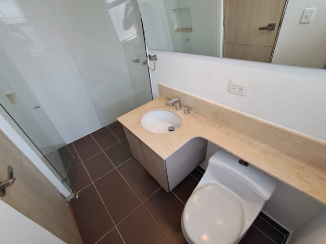 Apartamento de 3 alcobas en arriendo en Castropol, Medellín, 130 m² · foto 20 de 21
