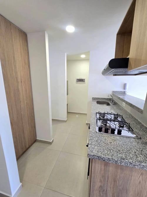 Apartamento de 3 alcobas en arriendo en Rio Frio, Floridablanca, 70 m² · foto 4 de 15