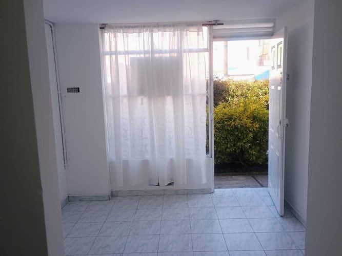 Casa de 2 alcobas en arriendo en Lagos De Malibu, Soacha, 52 m² · foto 11 de 23