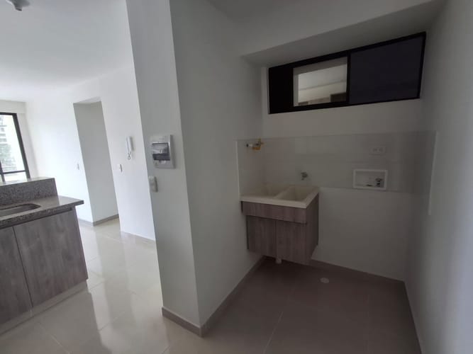 Apartamento de 3 alcobas en arriendo en Aranzoque, Floridablanca, 75 m² · foto 6 de 8