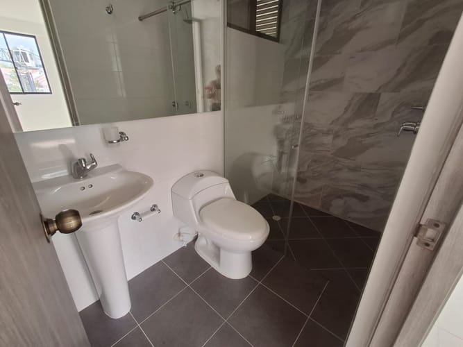 Apartamento de 3 alcobas en arriendo en Aranzoque, Floridablanca, 75 m² · foto 8 de 8