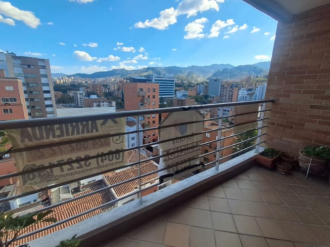 Apartamento de 3 alcobas en arriendo en Las Acacias, Medellín, 100 m² · foto 4 de 14