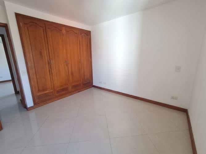 Apartamento de 3 alcobas en arriendo en Las Acacias, Medellín, 100 m² · foto 11 de 14