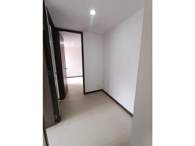 Apartamento de 3 alcobas en arriendo en Ub. Ojo De Agua, Rionegro, 75 m² · foto 2 de 18