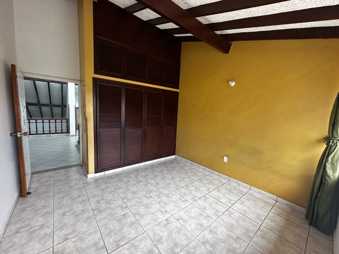 Casa de 5 alcobas en arriendo en La Floresta, Bucaramanga, 240 m² · foto 14 de 23