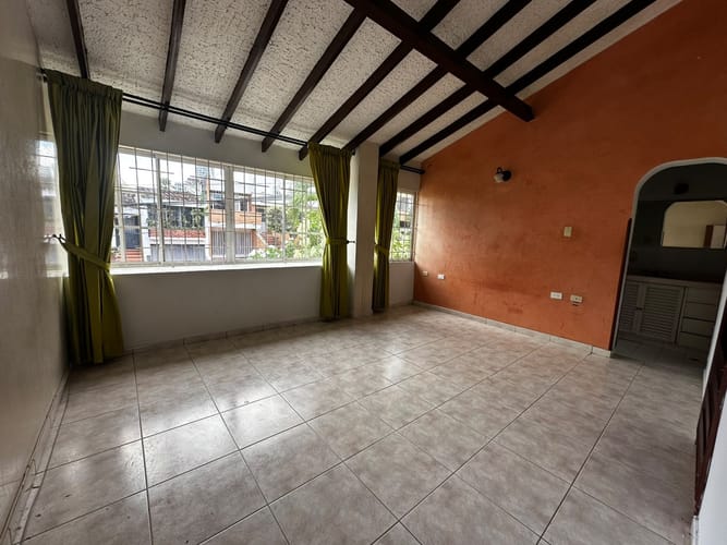 Casa de 5 alcobas en arriendo en La Floresta, Bucaramanga, 240 m² · foto 15 de 23