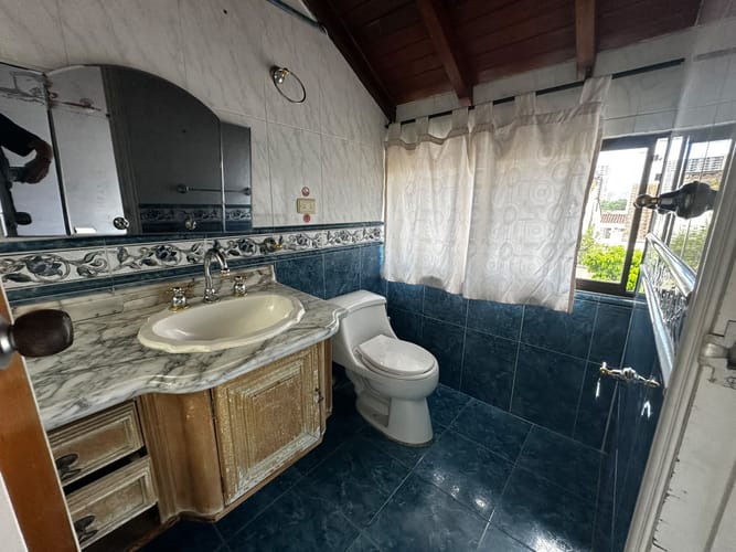 Casa de 5 alcobas en arriendo en La Floresta, Bucaramanga, 240 m² · foto 23 de 23