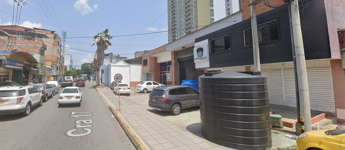 Bodega en arriendo en Ricaurte, Bucaramanga, 600 m² · foto 2 de 4