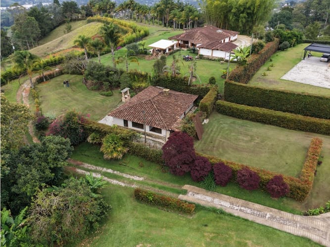 Casa en arriendo en Llano Grande, Rionegro, 200 m² · foto 3 de 22