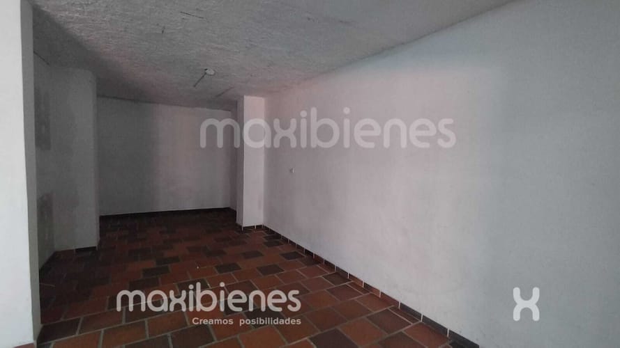 Local en arriendo en La Asuncion, Copacabana, 150 m² · foto 3 de 9