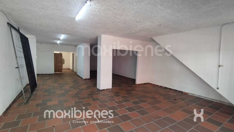 Local en arriendo en La Asuncion, Copacabana, 150 m² · foto 4 de 9
