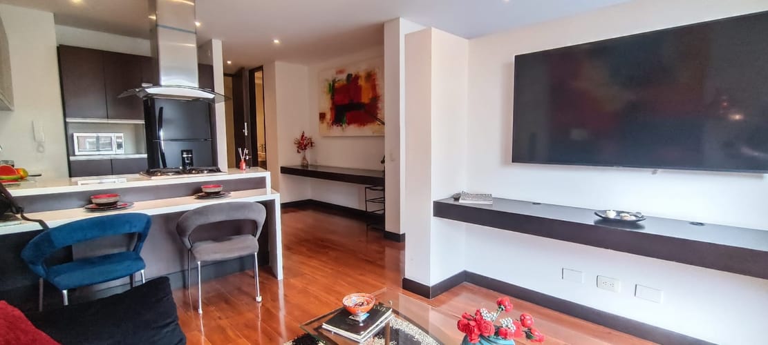 Apartamento de 1 alcoba en arriendo en Chico, Bogotá, 53 m² · foto 2 de 13