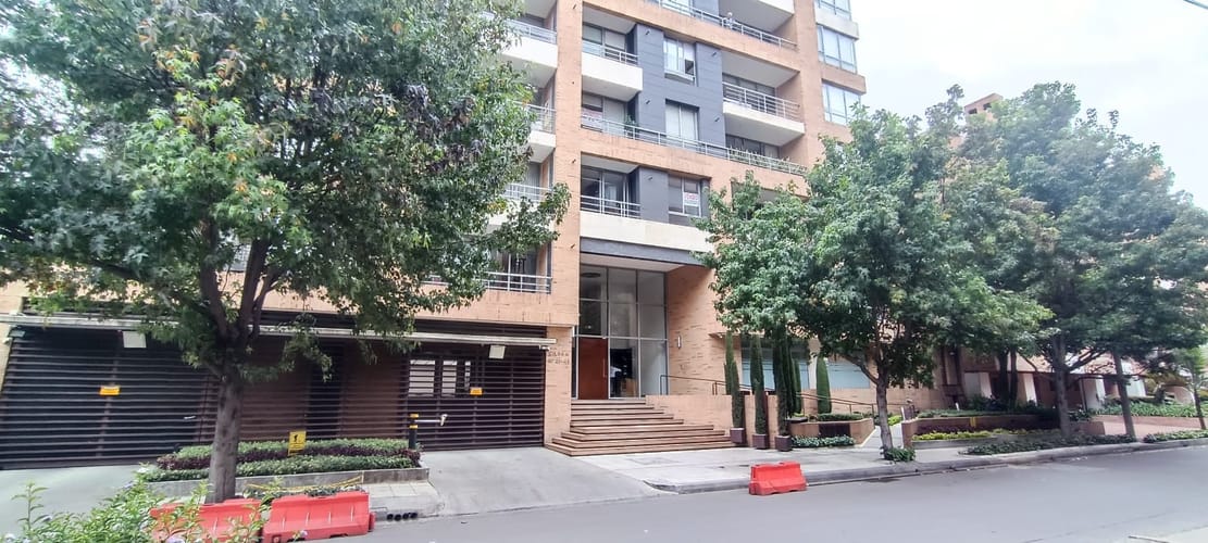Apartamento de 1 alcoba en arriendo en Chico, Bogotá, 53 m² · foto 9 de 13