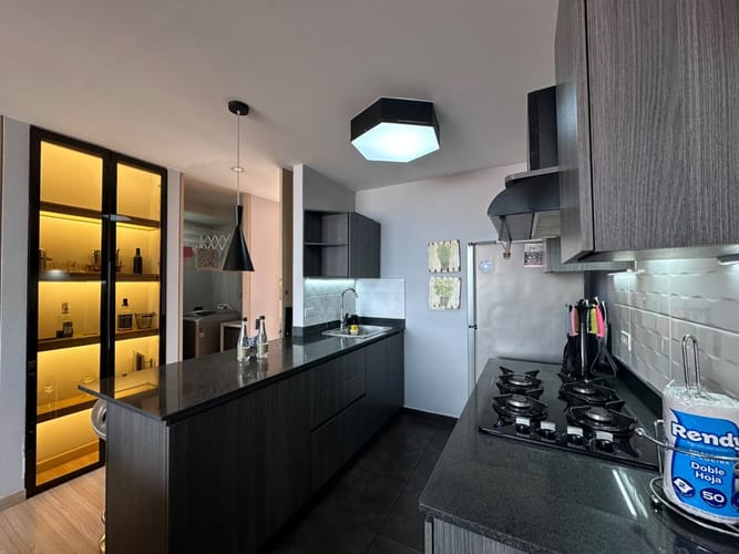 Apartamento de 1 alcoba en arriendo en El Poblado, Medellín, 60 m² · foto 6 de 16